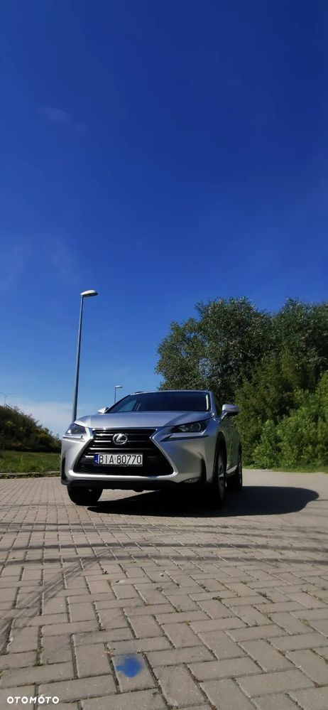 Lexus NX 200t - 2