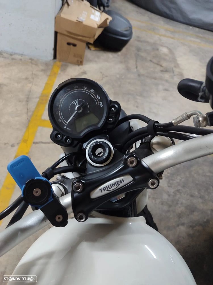 Triumph Scrambler - 23