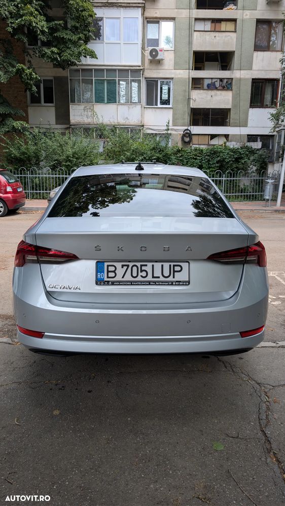 Skoda Octavia 2.0 TDI DSG Ambition - 6