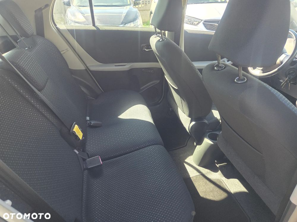 Toyota Yaris - 14