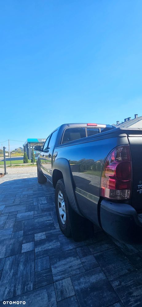 Toyota Tacoma - 7