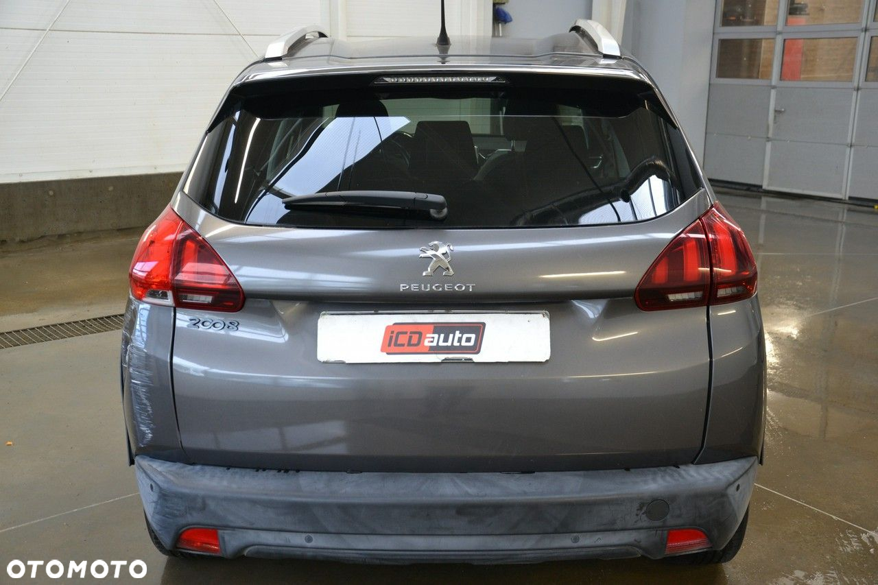 Peugeot 2008 - 6