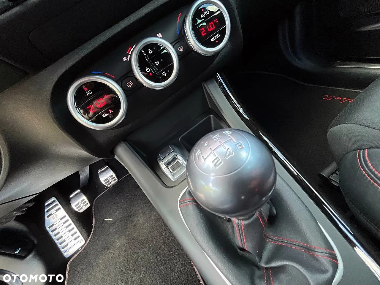 Alfa Romeo Giulietta 1750 TBi Quadrifoglio Verde - 19