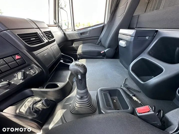 Iveco STRALIS 440 HI-ROAD - 30