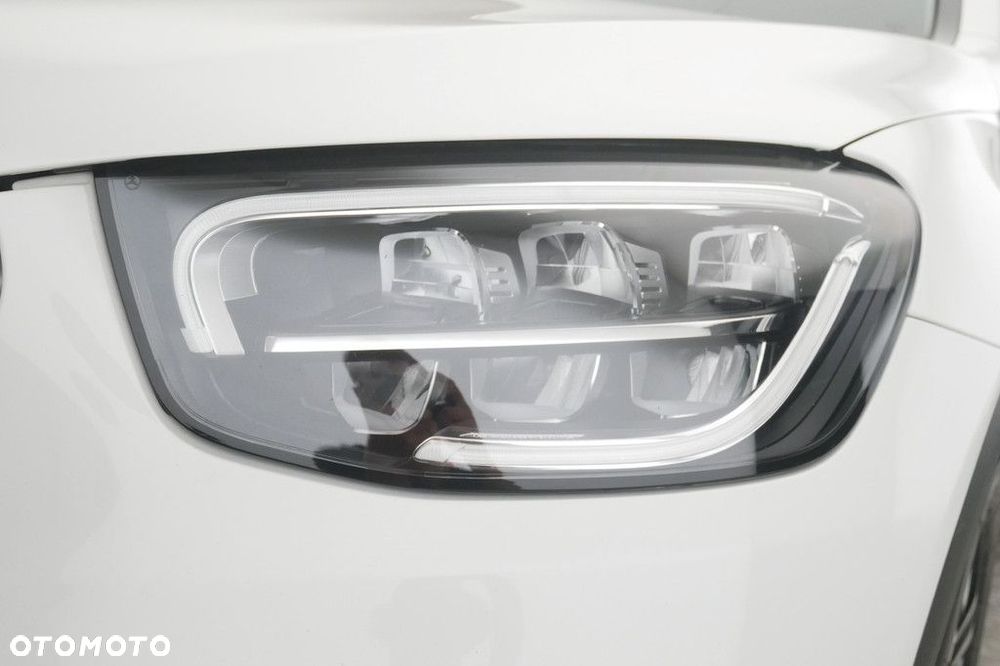 Mercedes-Benz GLC - 13