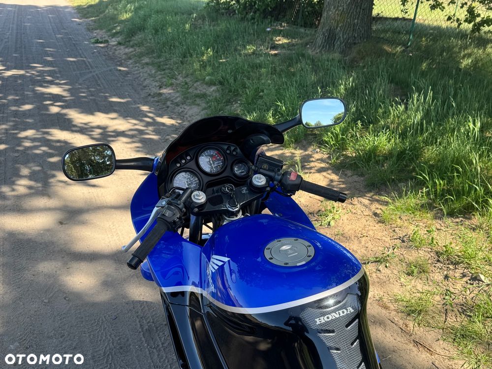 Honda CBR - 8