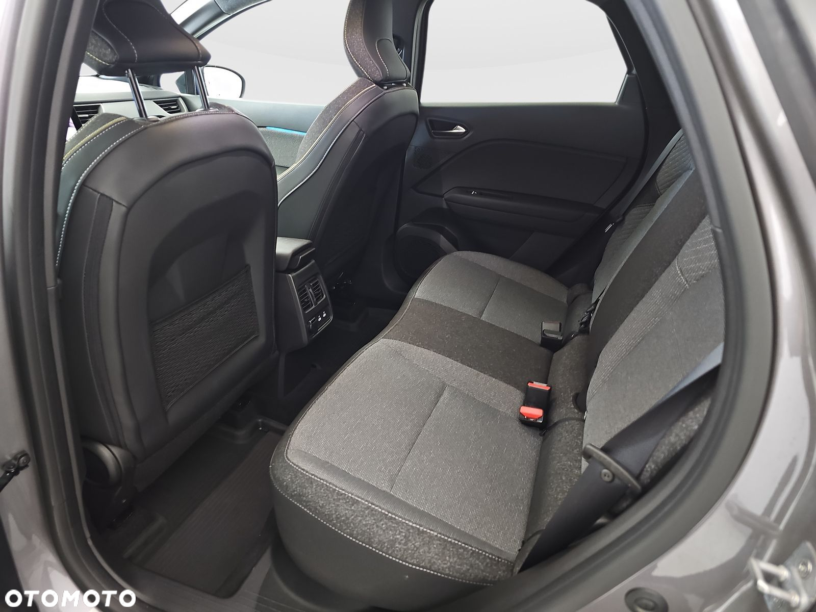Renault Symbioz 1.6 E-Tech Full Hybrid 145 Techno - 32