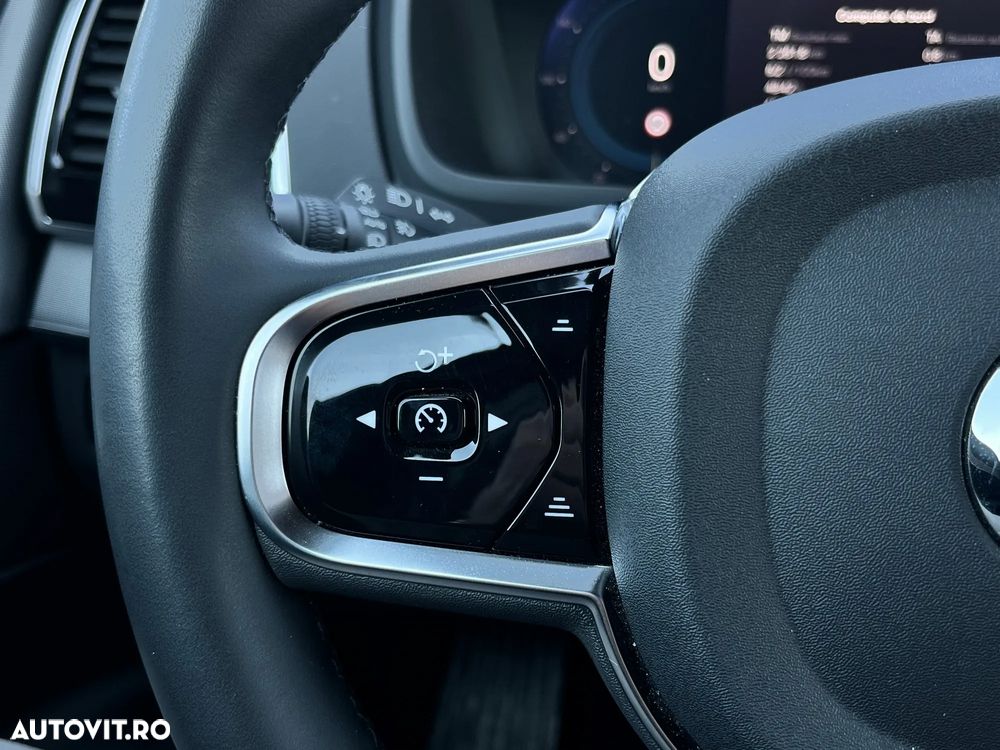 Volvo XC 90 Recharge T8 eAWD R-Design - 17