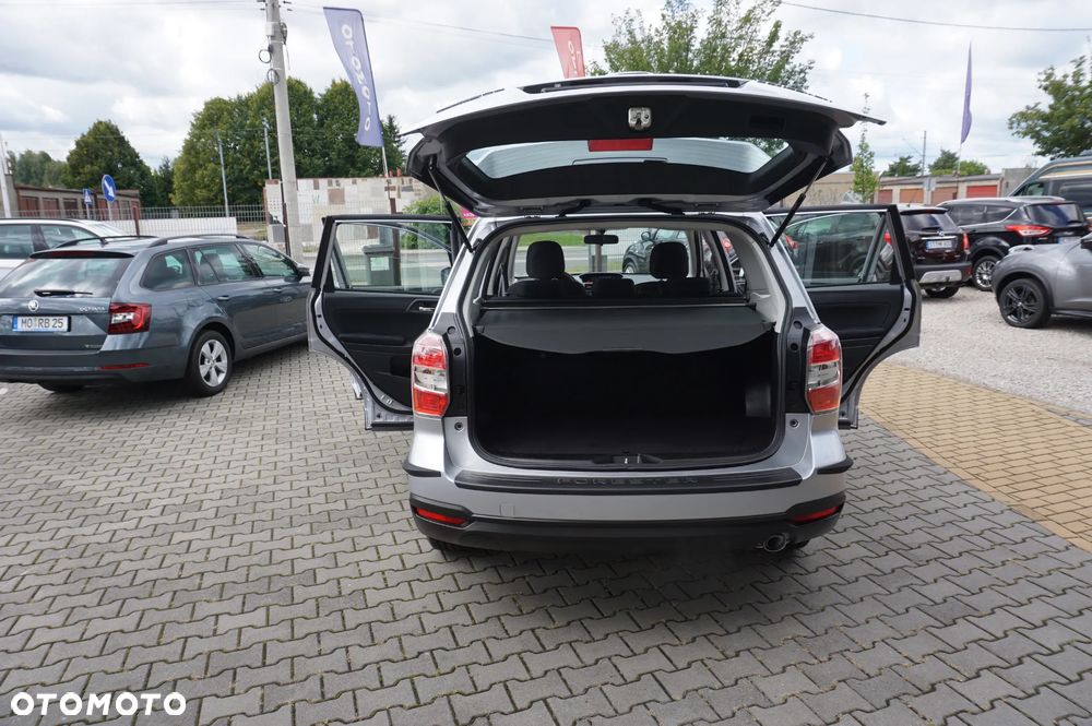 Subaru Forester 2.0X Exclusive - 15