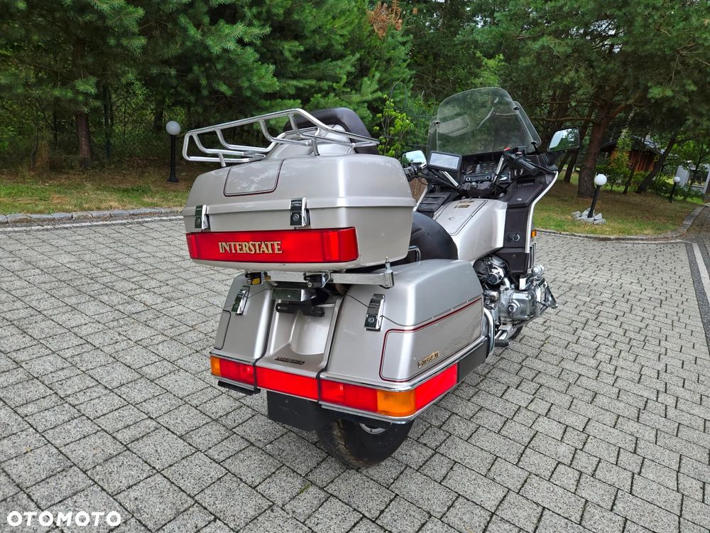 Honda GL - 9