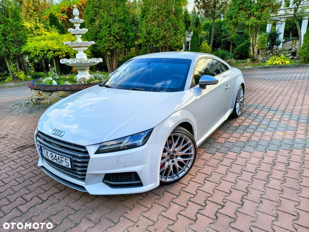 Audi TT S Coupé - 16
