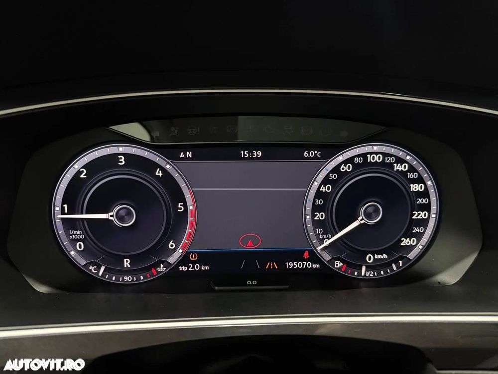 Volkswagen Tiguan - 9