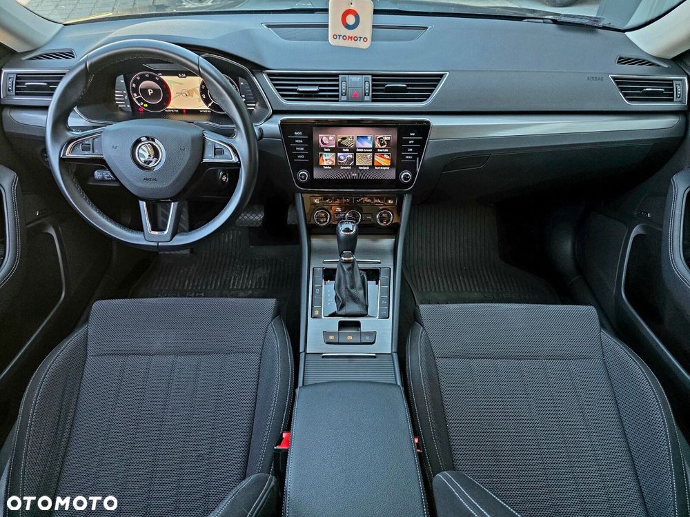 Skoda Superb 2.0 TDI Style DSG - 33