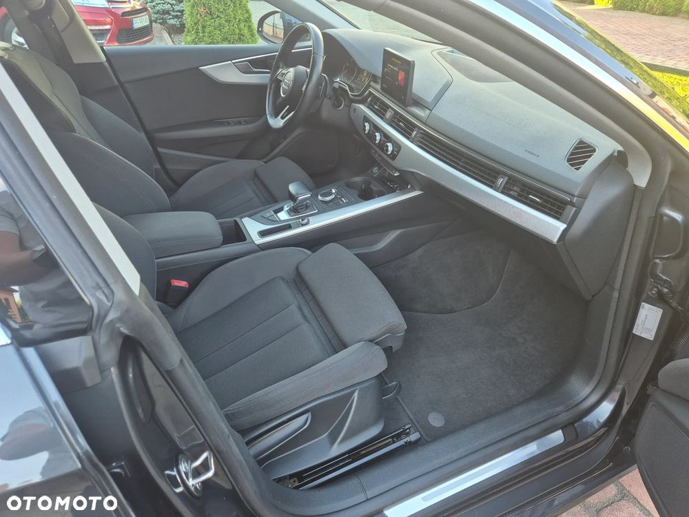 Audi A5 Sportback 2.0 TDI S tronic design - 16