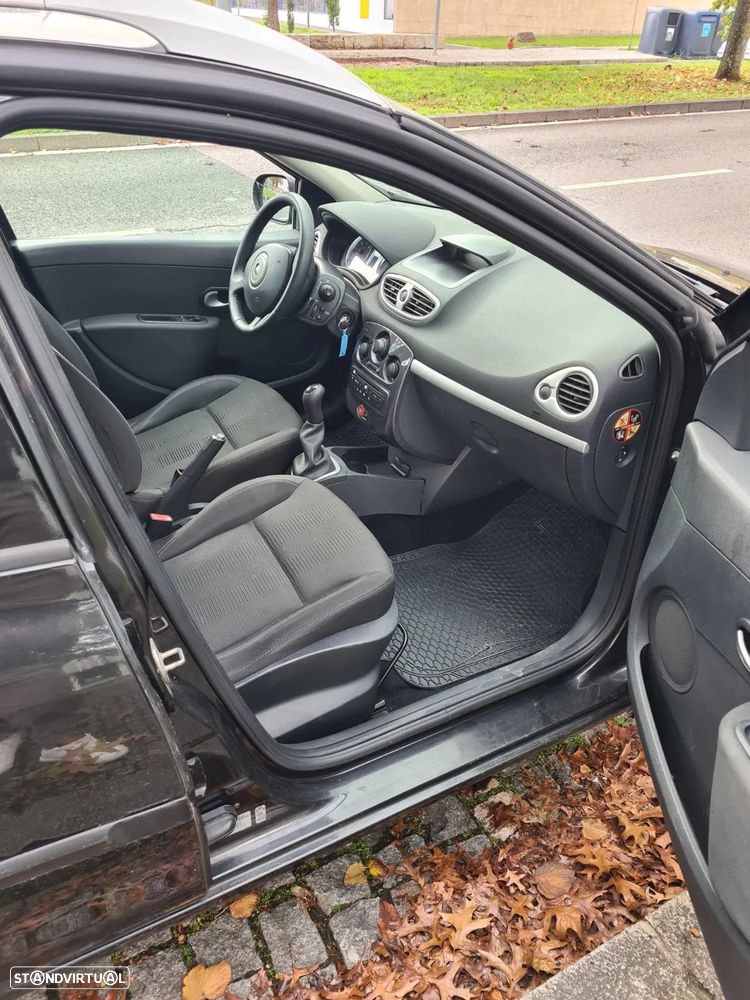 Renault Clio Break - 11