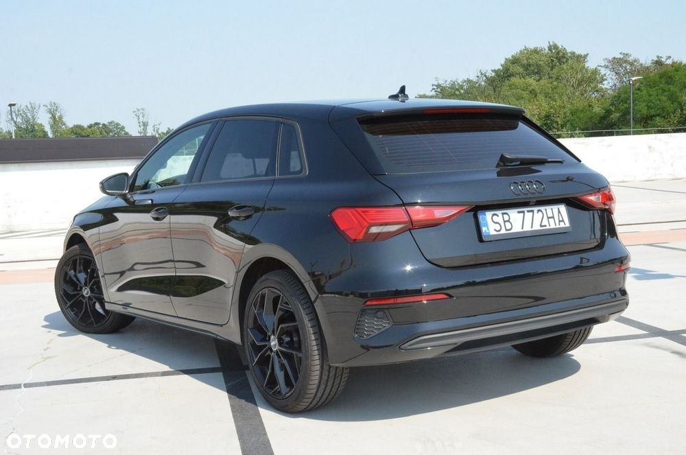 Audi A3 Sportback 30 TDI Advanced - 10