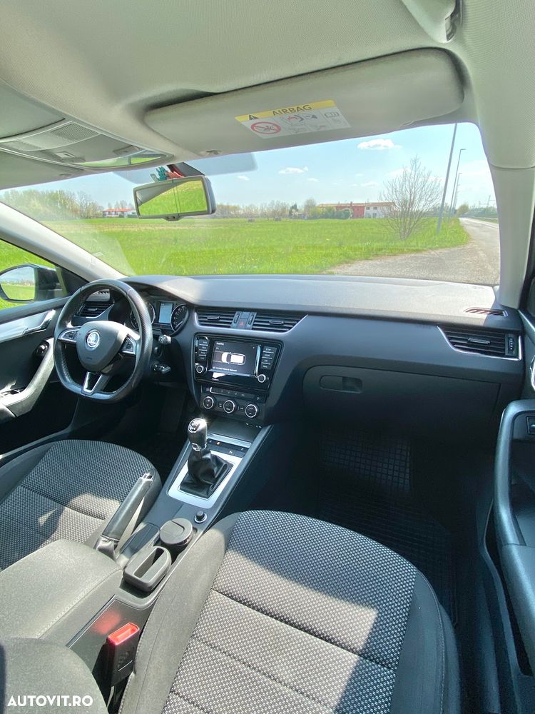 Skoda Octavia 1.6 TDI (Green tec) 4x4 Ambition - 7