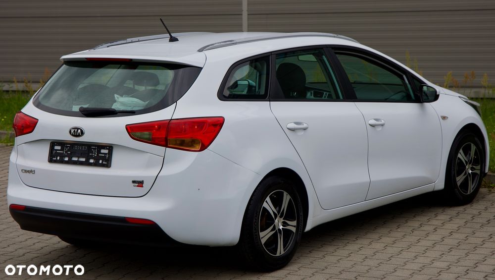 Kia Ceed 1.6 CRDi 128 Spirit - 17