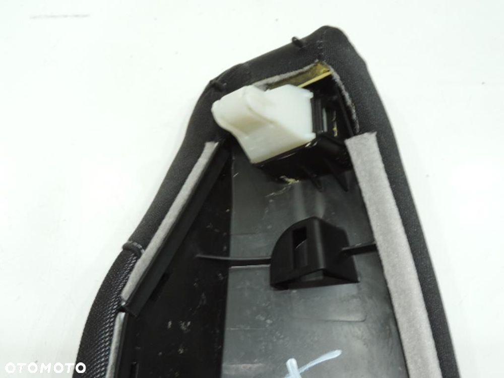 BOCZEK KANAPY PRAWY TYŁ BMW E81 LIFT - 6
