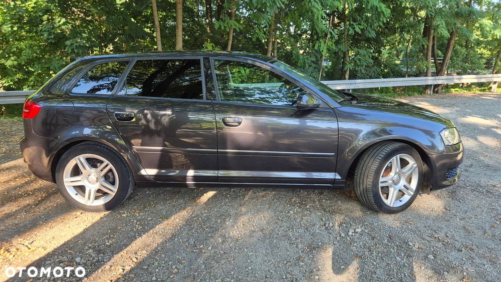 Audi A3 Sportback - 4