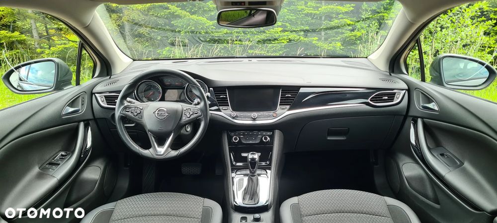 Opel Astra 1.4 T Dynamic S&S - 22