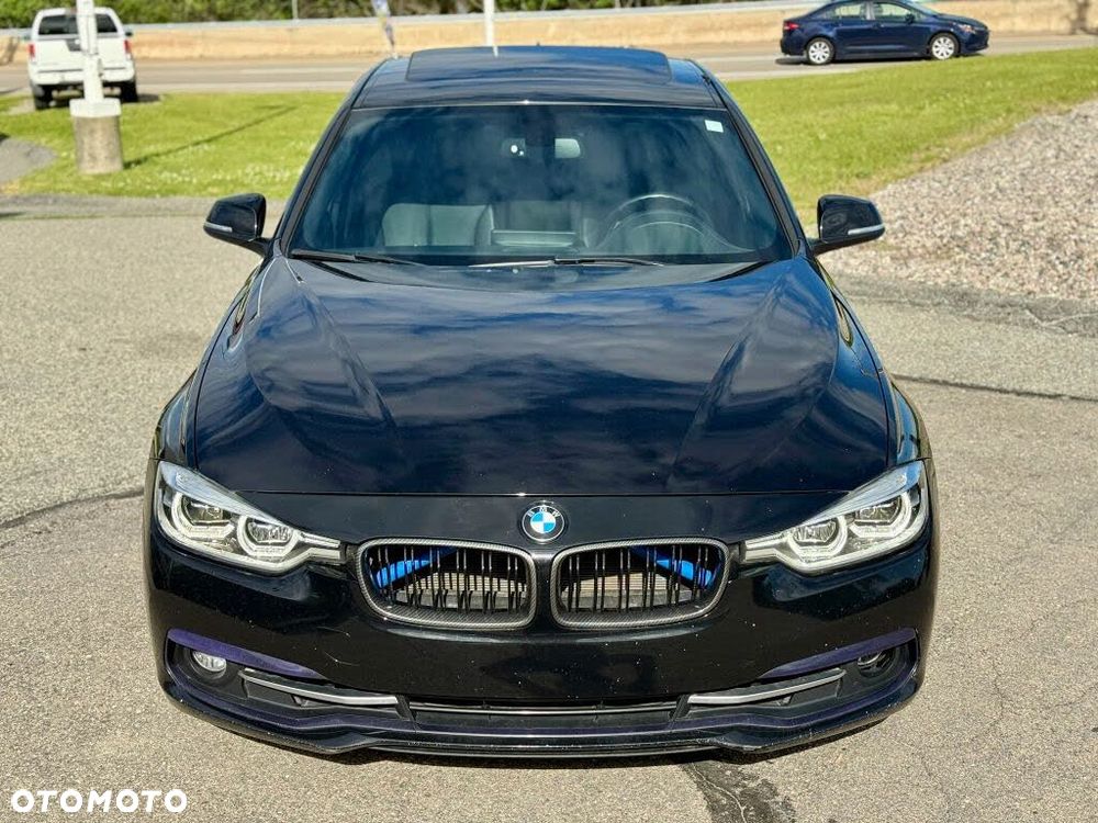 BMW Seria 3 330i xDrive - 3