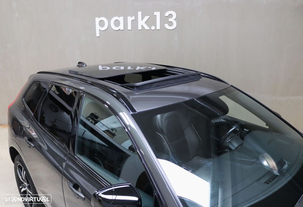 Volvo XC 60 2.0 T6 PHEV R-Design AWD - 20