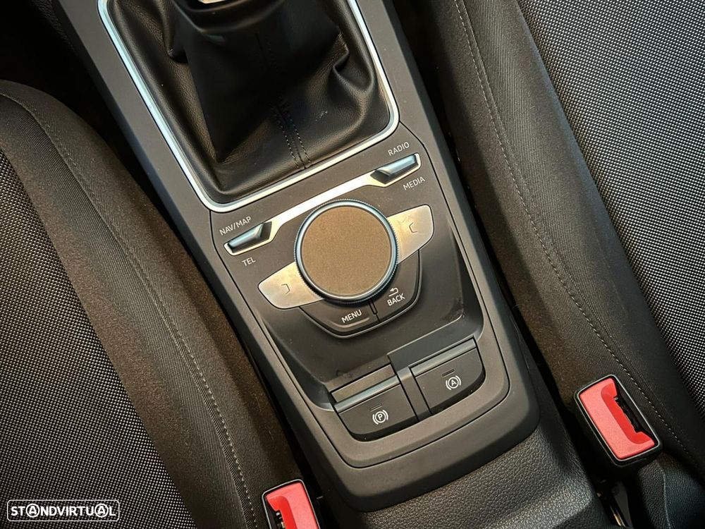 Audi Q2 30 TFSI - 12