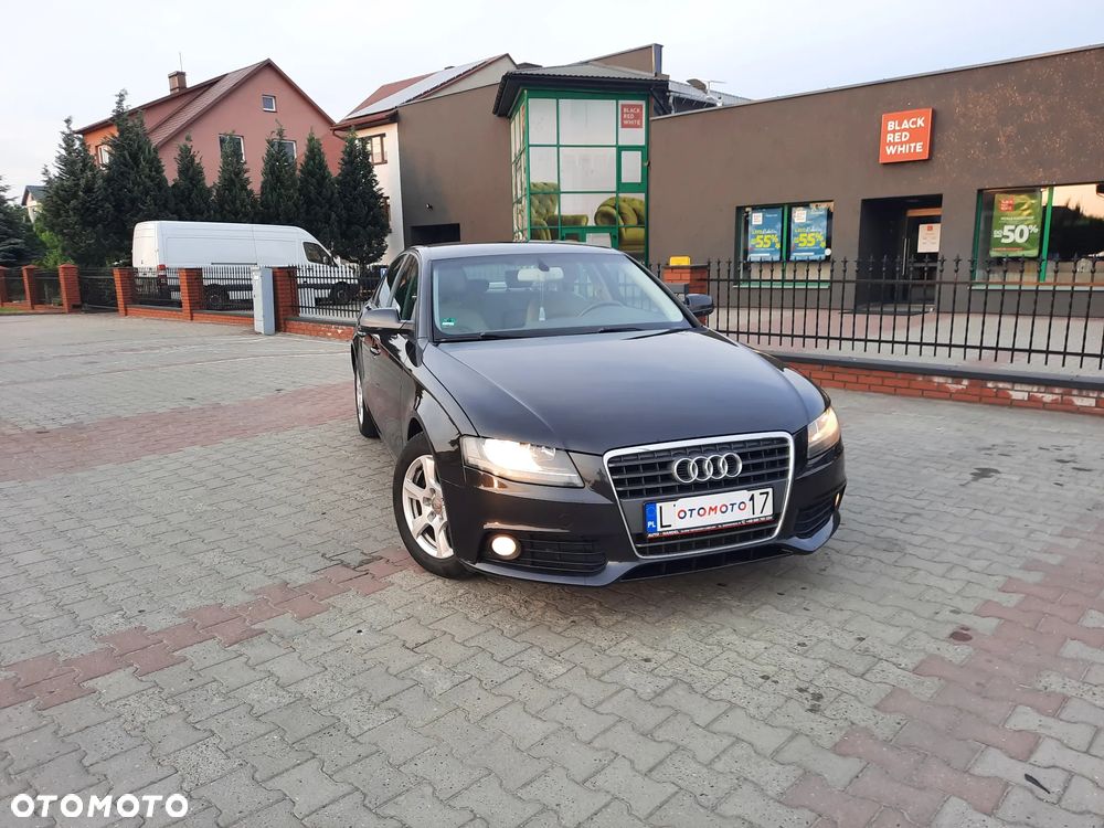 Audi A4 Limousine - 6
