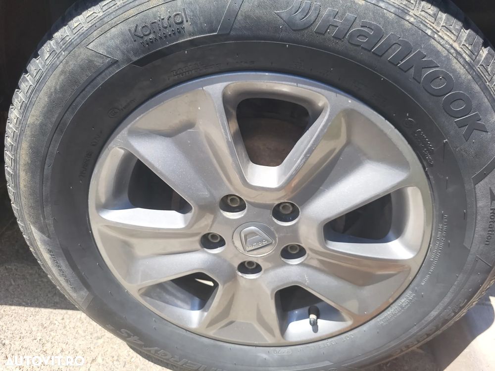 Dacia Duster 1.5 dCi 4x4 Laureate - 10