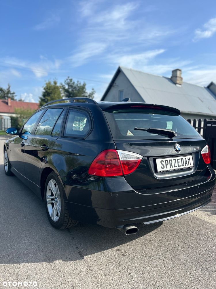 BMW Seria 3 318i - 8