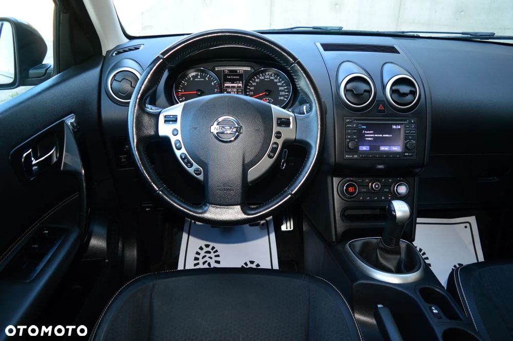 Nissan Qashqai 1.6 visia - 14