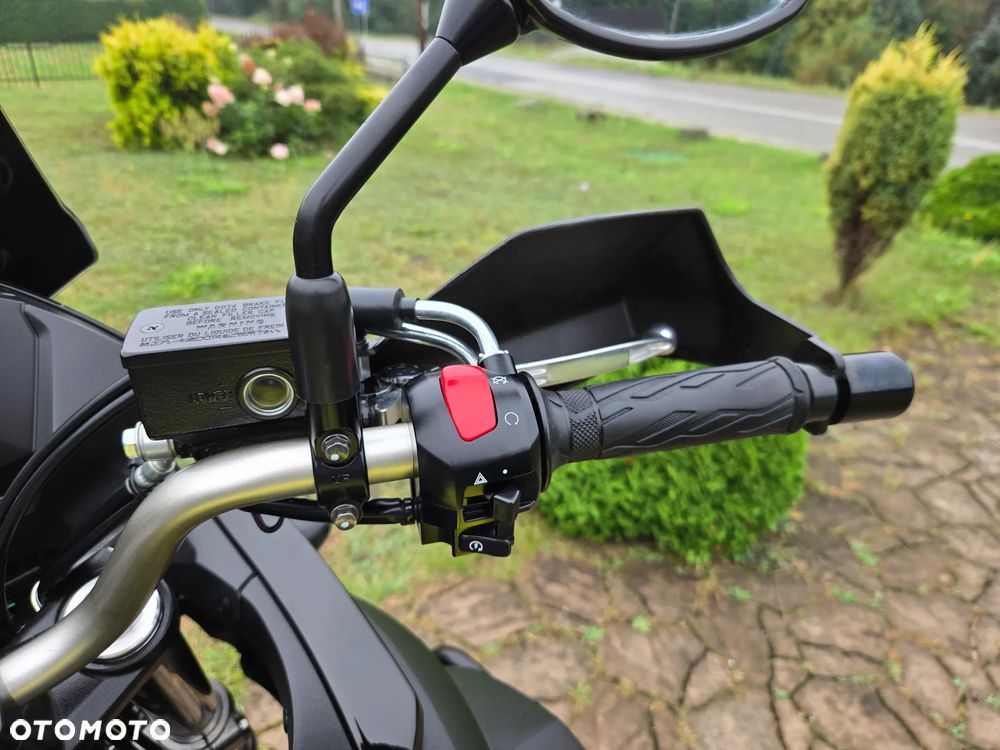 Suzuki V-STROM - 15