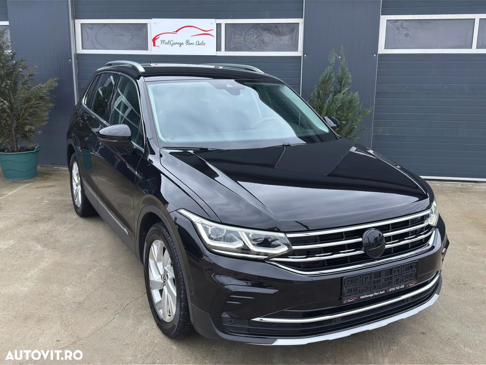 Volkswagen Tiguan - 1