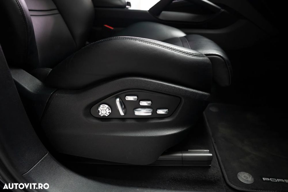 Porsche Cayenne S - 34