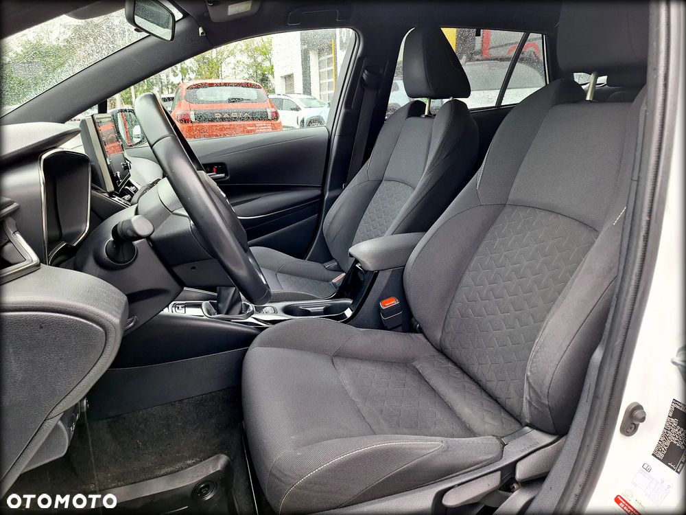 Toyota Corolla 1.2 T Selection - 9