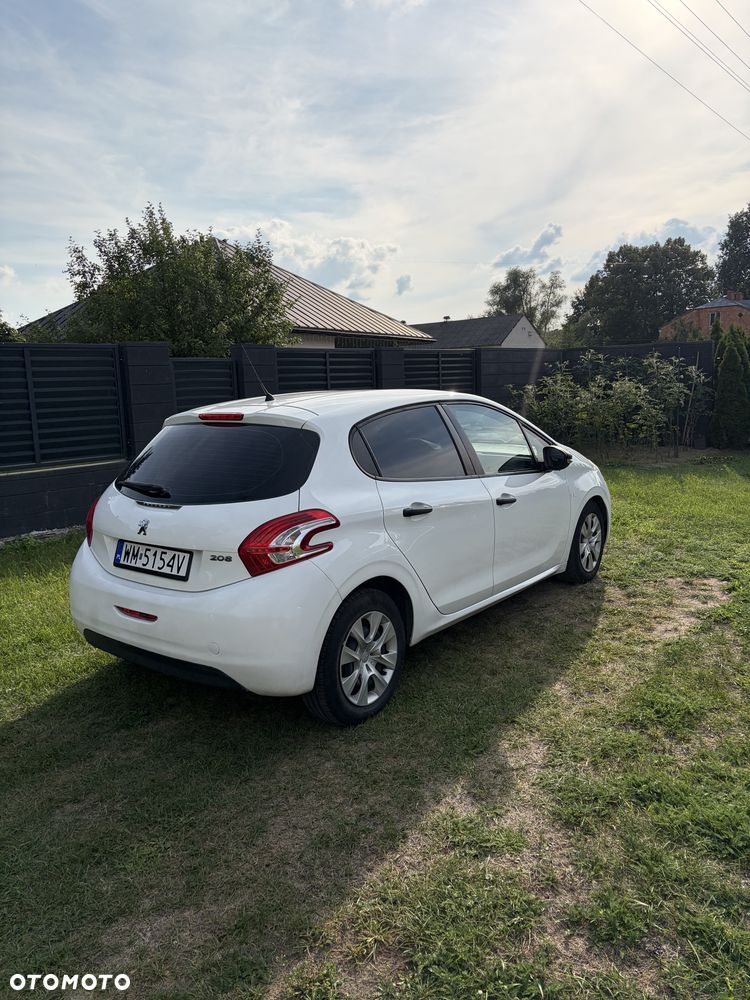 Peugeot 208 2014 photo 5