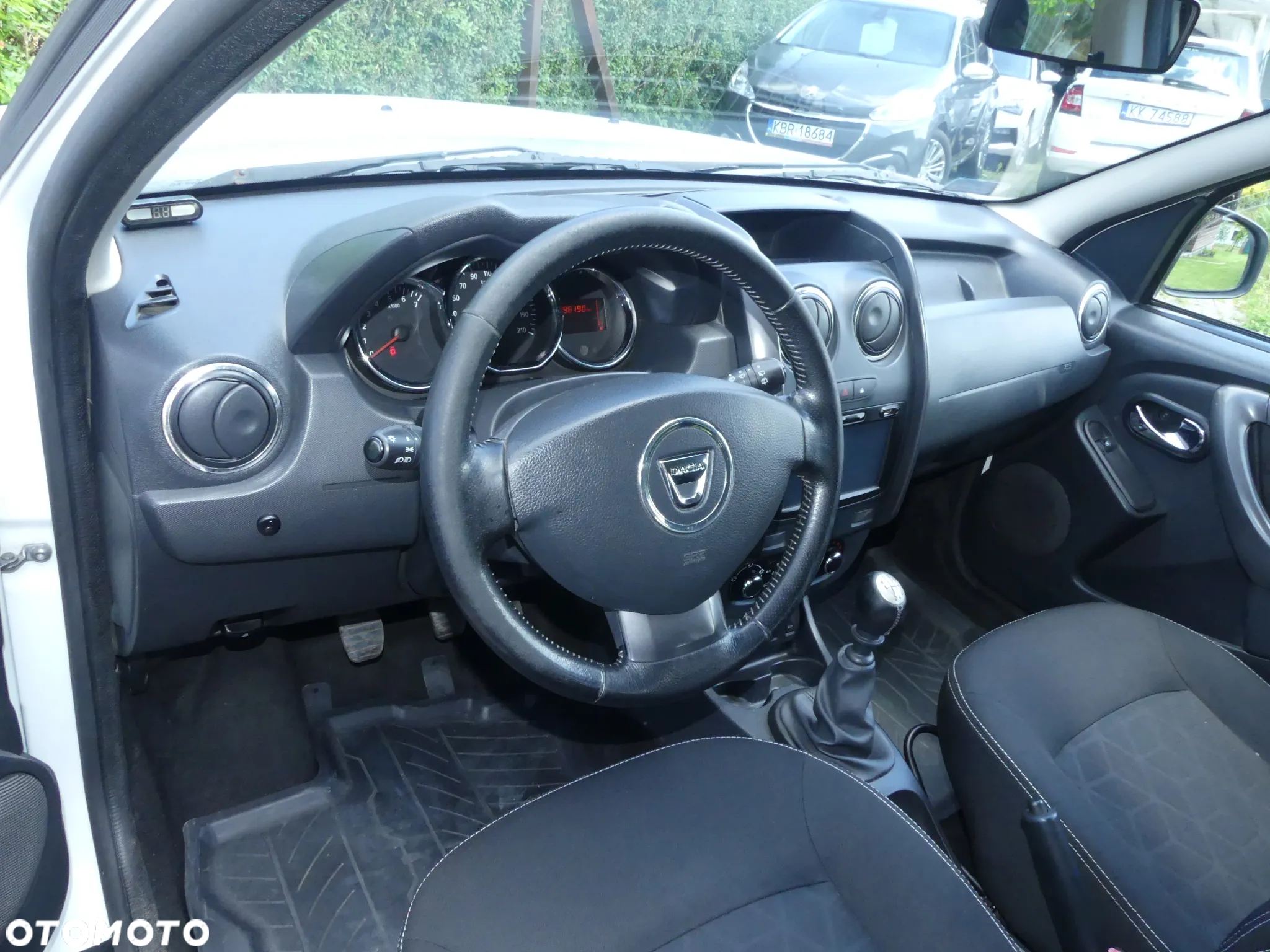 Dacia Duster 1.6 Laureate 4x4 - 15