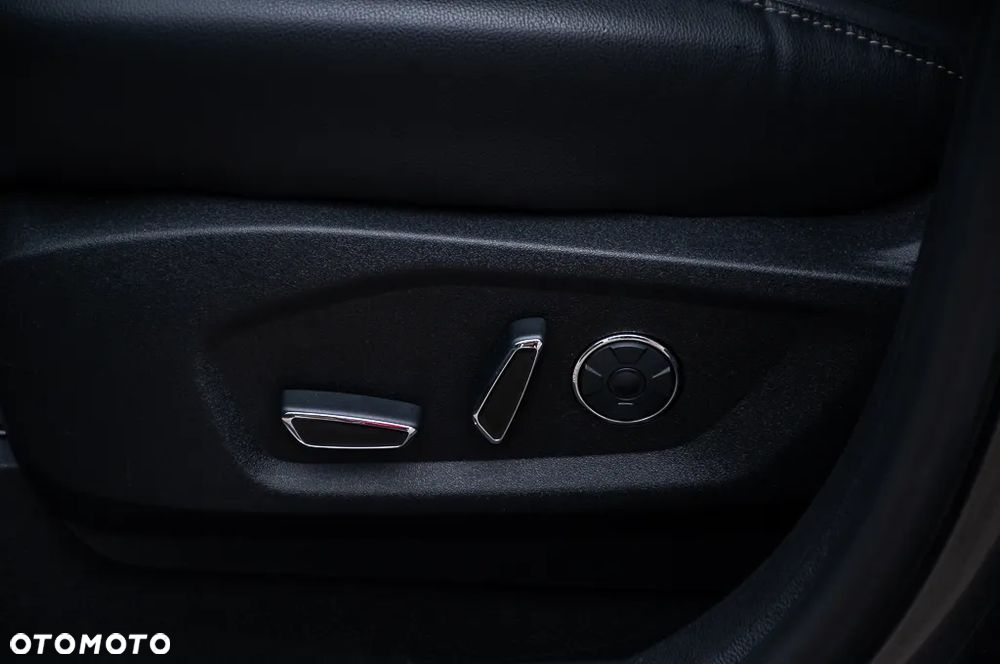 Ford S-Max 2.0 TDCi Titanium PowerShift - 39