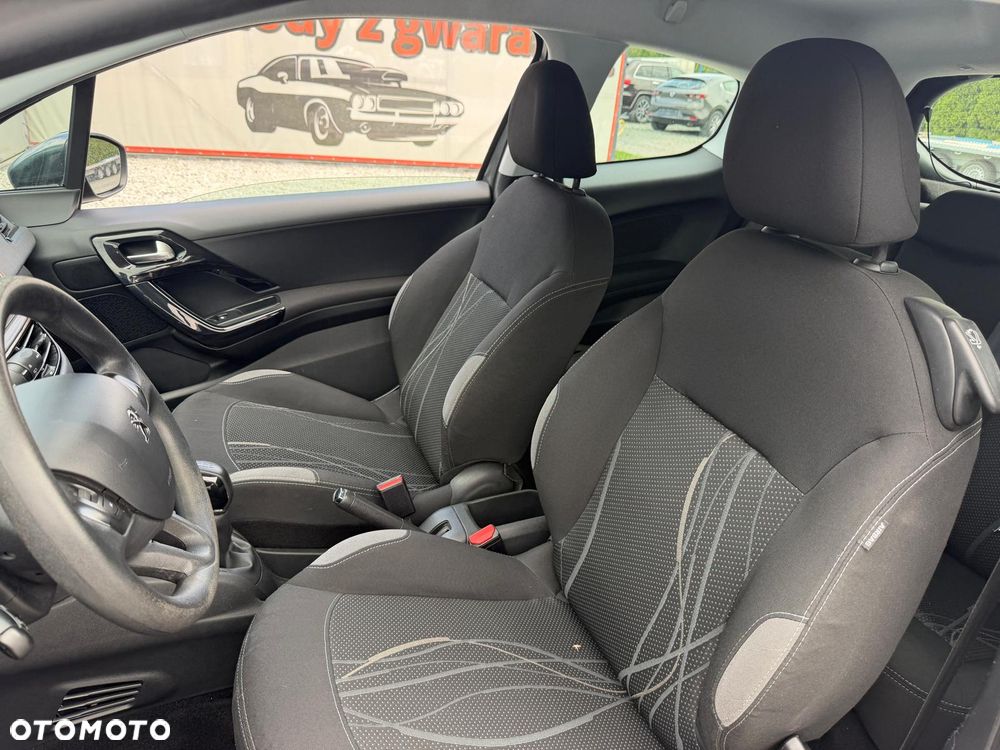Peugeot 208 1.2 PureTech Active - 17
