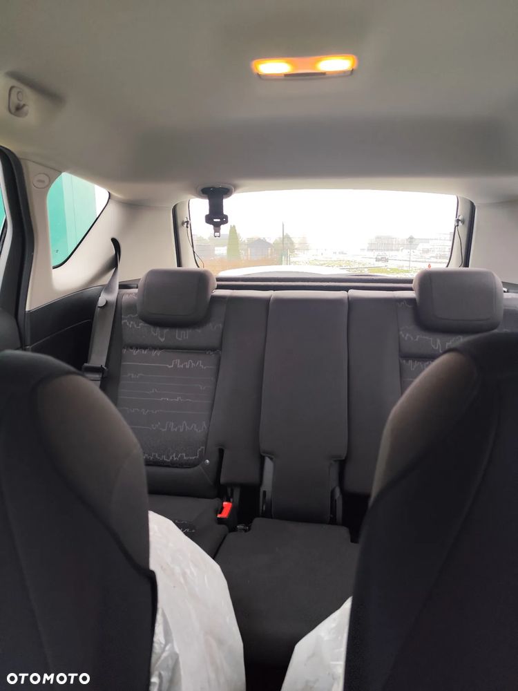 Opel Meriva 1.4 T Essentia - 11