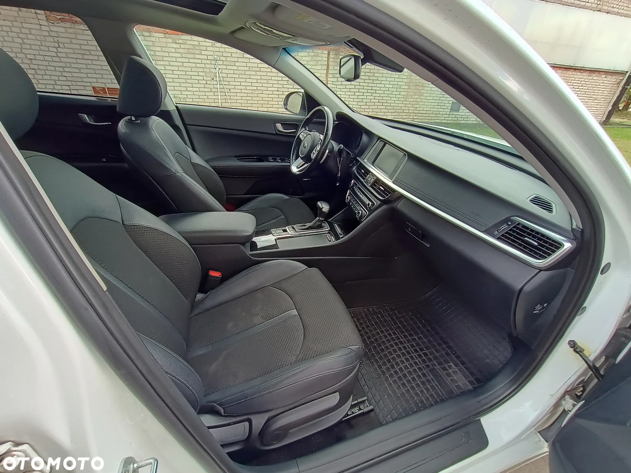 Kia Optima - 13