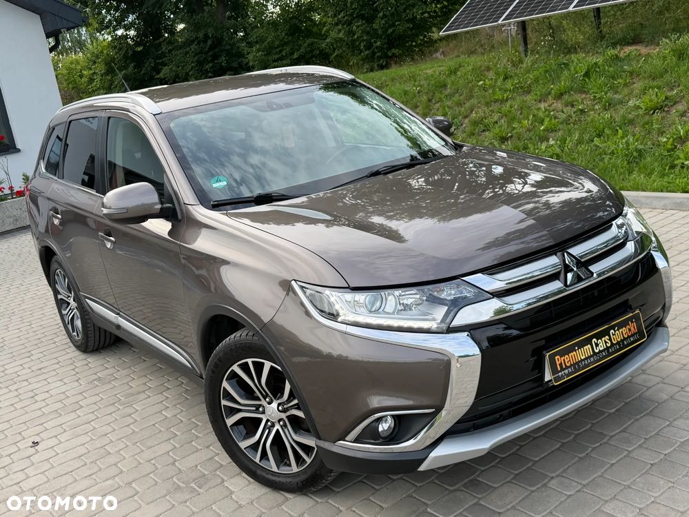 Mitsubishi Outlander 2.2 DI-D 4WD Invite - 35