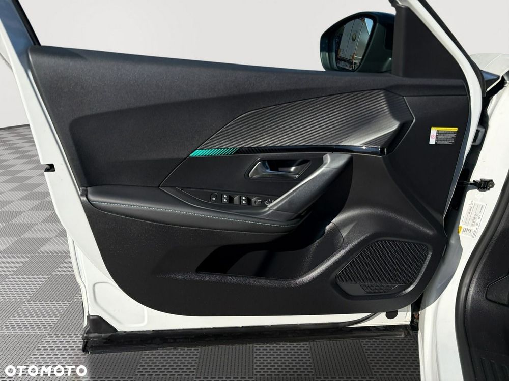 Peugeot 2008 1.2 PureTech Allure Pack S&S EAT8 - 11