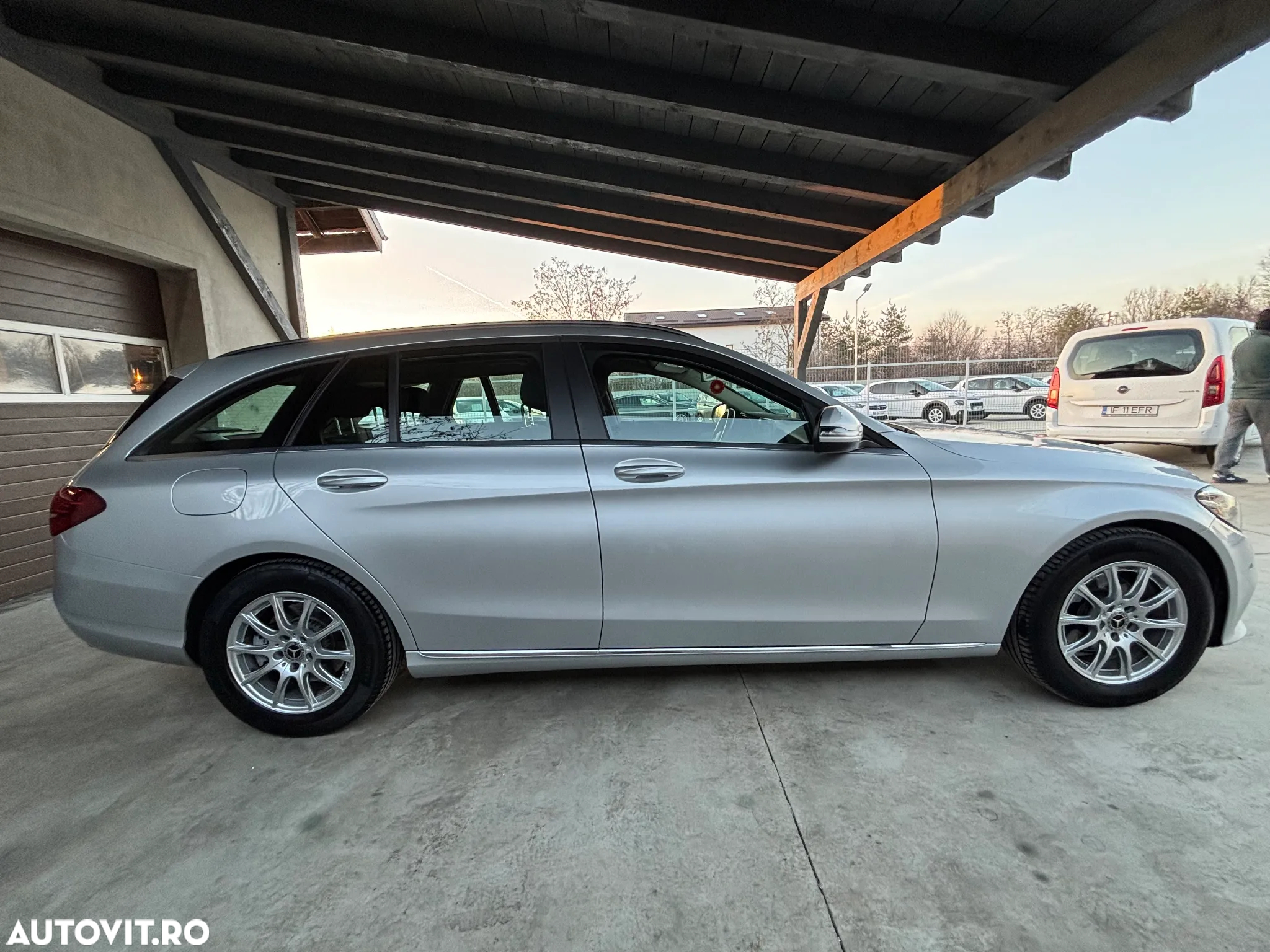 Mercedes-Benz C 180 d - 8