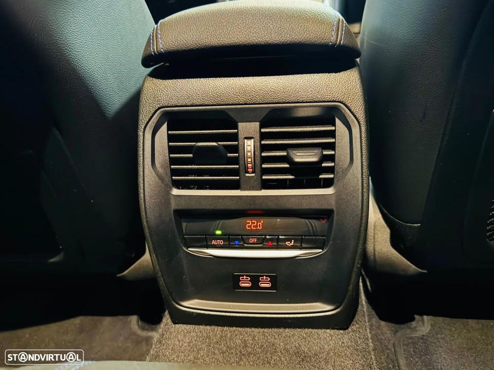 BMW M240i xDrive Auto - 42