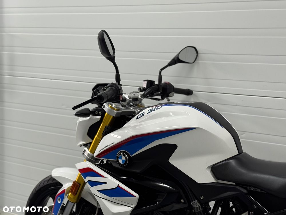 BMW G - 19