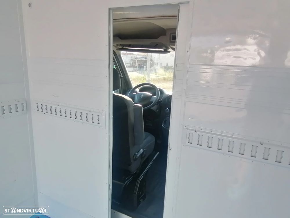 Renault Master 2.3 DCI - 8