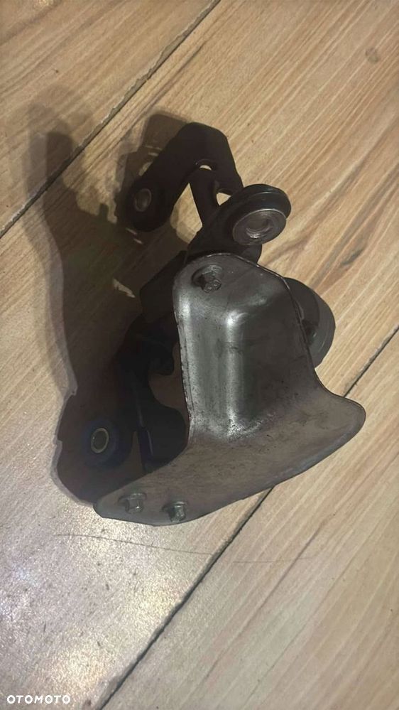 mocowanie/ uchwyt linek zmiany biegów ford focus mk3 1.6 ecoboost - 2