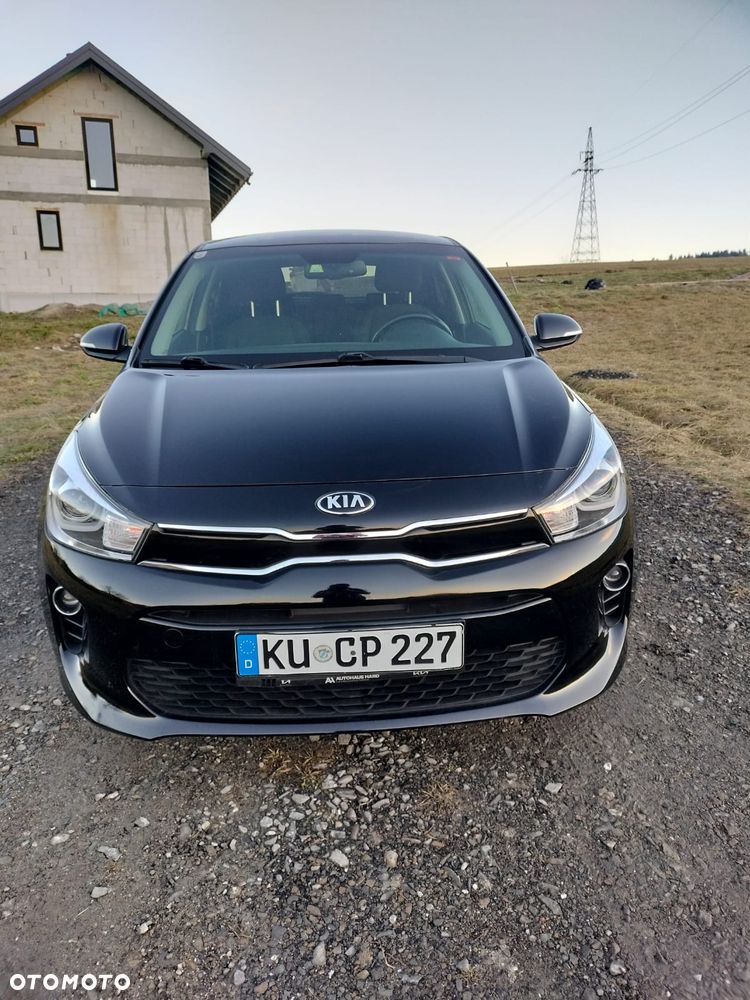 Kia Rio - 8